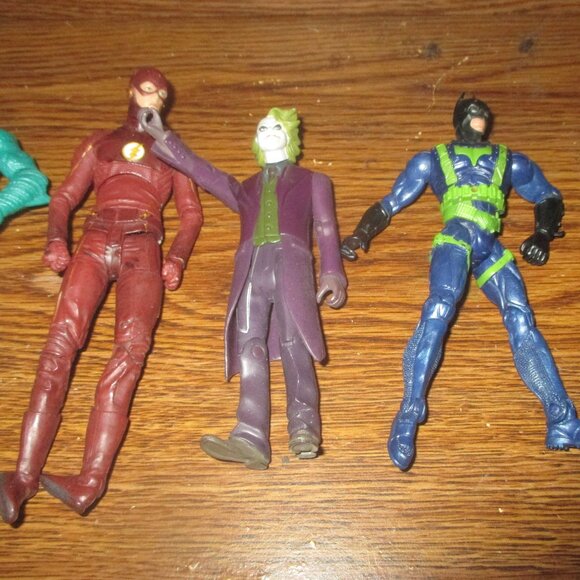 Lot of 5 DC Universe Action Figures Toy (Various Toys Companies, 2000+) Lot #1 - Picture 3 of 6